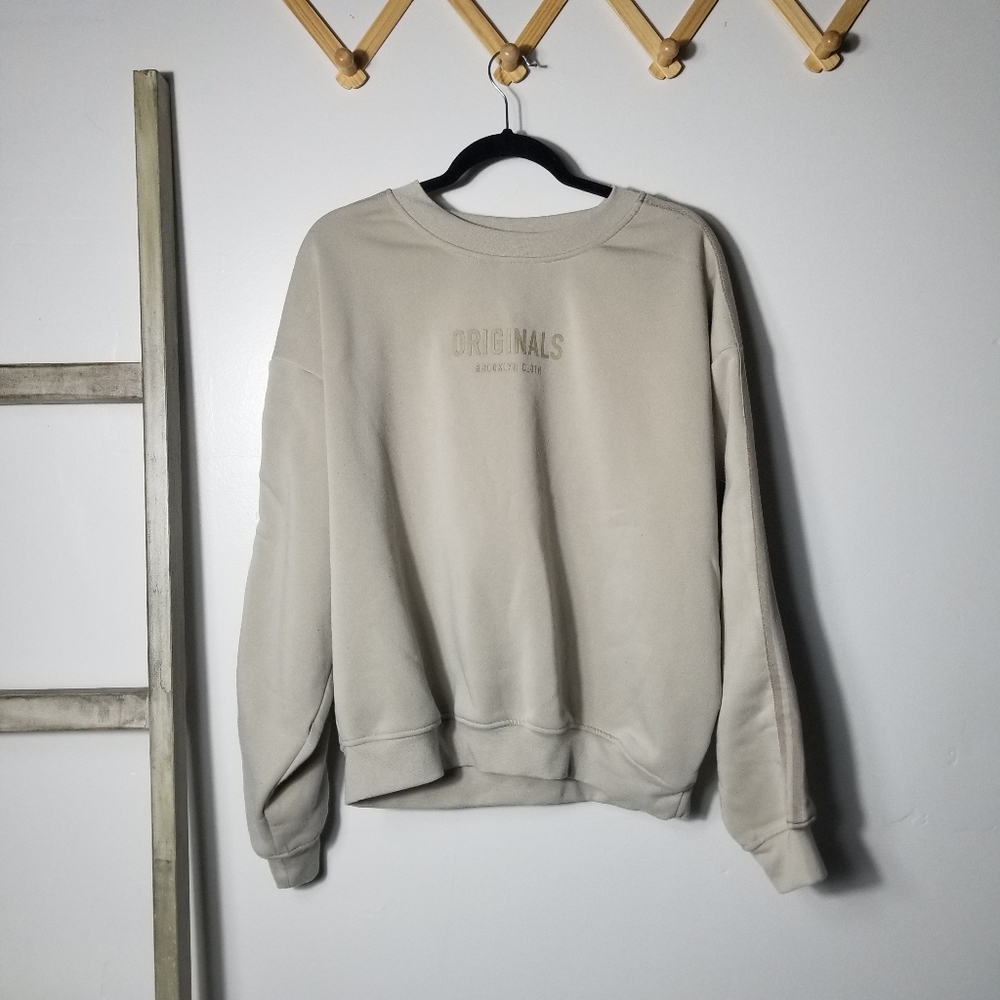 ORIGINALS WOMEN'S TAN SWEATSHIRT SIZE SMALL (READ FULL DESCRIPTION)